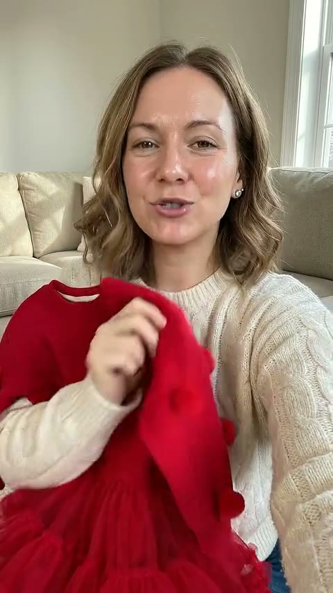 AI avatar demonstrating tech product features